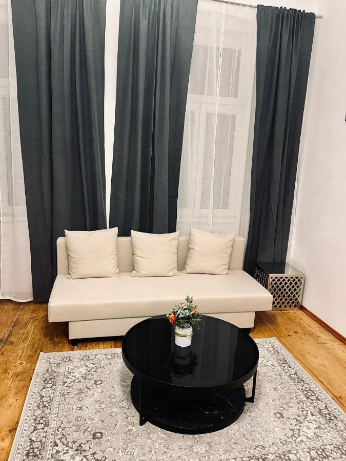 Holiday & Business Apartments 1150 Виена Екстериор снимка